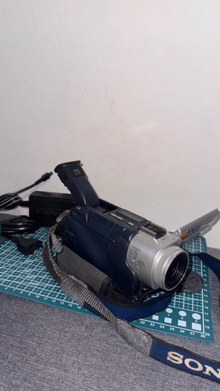 Sony DCR-TRV15E Handycam Digital
