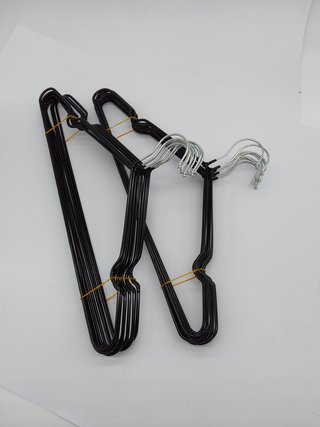 Perchas de metal (40 cm) – 20 perchas ahorradoras de espacio para adultos, 0,4 cm de grosor, resistentes con ropa pesada, percha