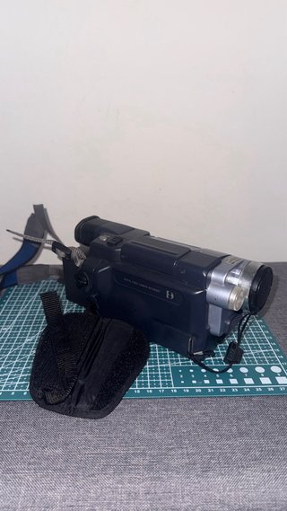 Sony DCR-TRV245E Videocámara