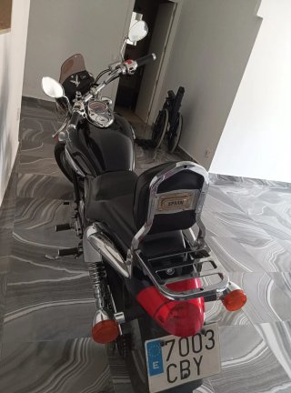 Kymco Venox 250 Negra