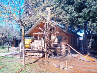 Máquina perforadora de pozos