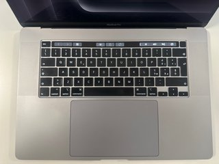 MacBook Pro 16 2019 Plata