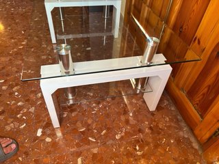 Mesa baja de centro de cristal