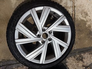 Llantas 18 Volkswagen Originales  Golf VIII