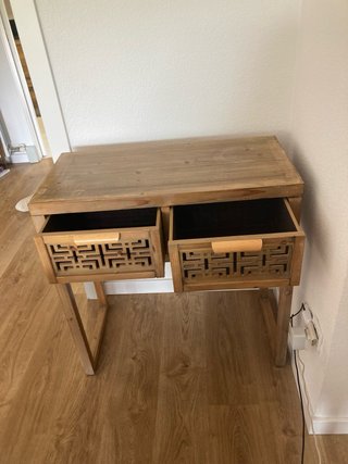 Mobile in legno con cassetti