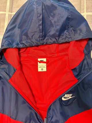 Chaqueta Nike Windrunner Talla L
