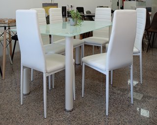 Mesa Comedor + "6 Sillas Blancas". ¡ECONÓMICA!