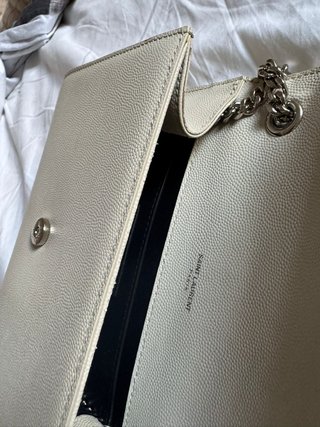 Bolso Saint Laurent Beige Cadena Plata