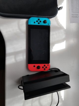 Nintendo Switch Azul y Rojo