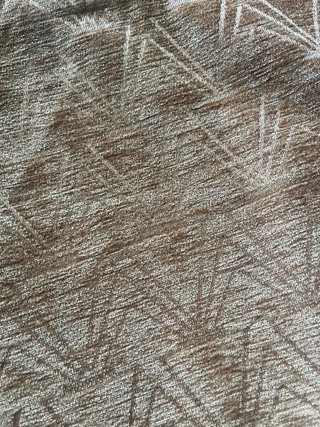 2 Cortinas beige y marrón con diseño