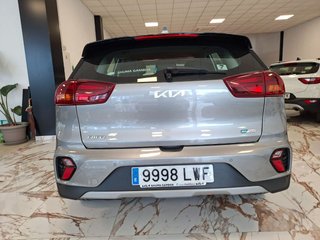 KIA Niro 1.6 GDi HEV 104kW 141CV. Drive