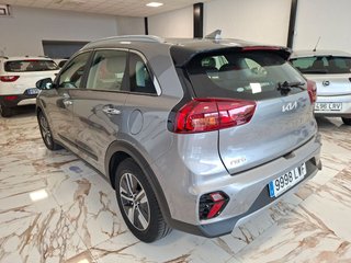KIA Niro 1.6 GDi HEV 104kW 141CV. Drive