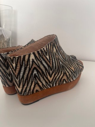 Zapatos cuña estampado geométrico pres.orig.180