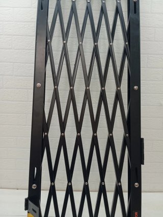 Puerta de Seguridad VEVOR Plegable 132x131cm