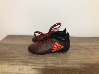 Botas de fútbol Adidas niño talla 11 1/2 UK