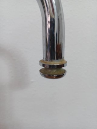 Toallero de pie con base de mármol