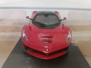 Modellino Ferrari LaFerrari 1:24