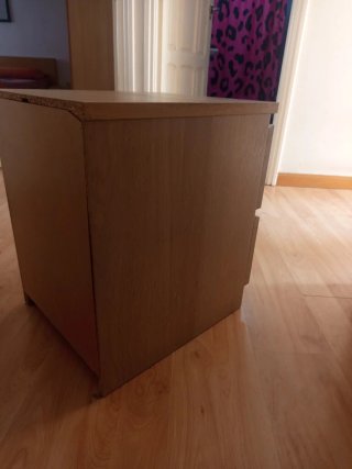 Mesita de noche Ikea madera