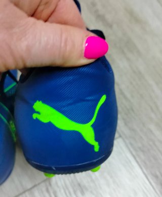 Scarpe da calcio Puma blu e verdi