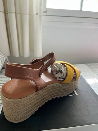 Sandalias Tommy Hilfiger esparto amarillas