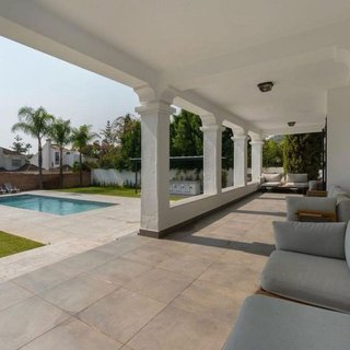 Chalet en alquiler en Los Naranjos - Las Brisas en Marbella