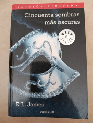 Cincuenta sombras más oscuras