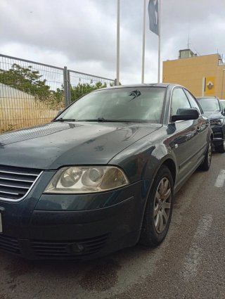 Volkswagen Passat CC 2003