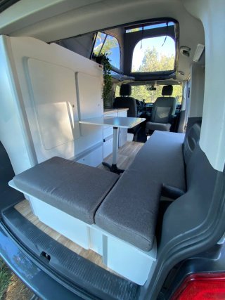 Volkswagen Caravelle 2014