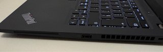 Portátil Lenovo T14s Gen 3 Ryzen 7 6850U