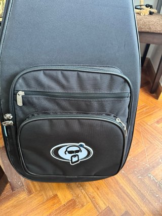 Funda ligera Rígida para Guitarra Jumbo