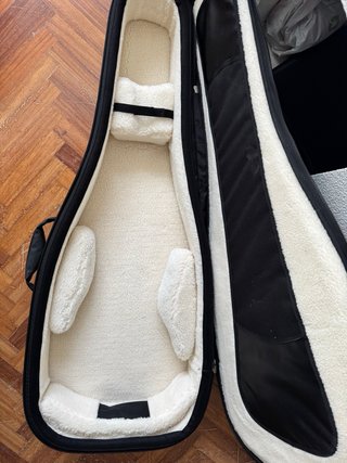 Funda ligera Rígida para Guitarra Jumbo