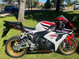 Honda CBR 1000 RR '07 , 5.400€