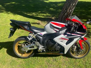 Honda CBR 1000 RR '07 , 5.400€