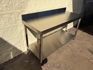 Mesa de trabajo 150x60 cm con estante