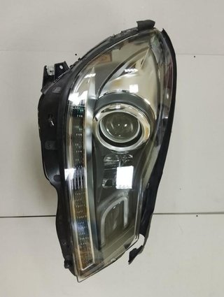 Mercedes-benz 1105 711307023576 faro derecho clase
