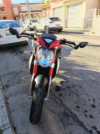 MV Agusta Dragster 800 RR Roja y Blanca