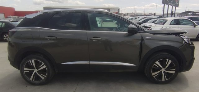 Peugeot 3008 GT LINE 1.2cc 130cv GASOLINA MANUAL