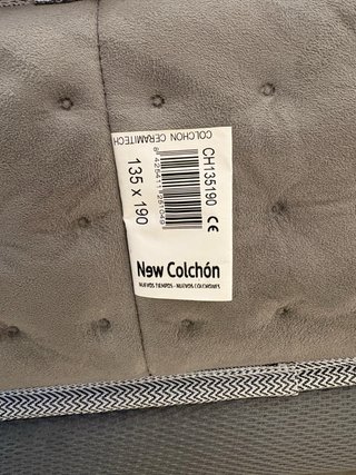 Conjunto colchón y base tapizada 135