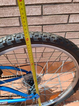 Bicicleta de montaña azul 24"