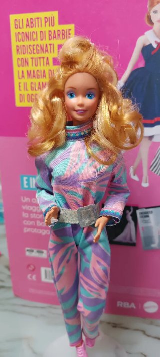 Barbie Super Hair - Abiti Iconici