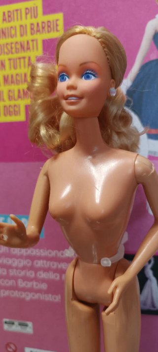 Barbie Super Hair - Abiti Iconici