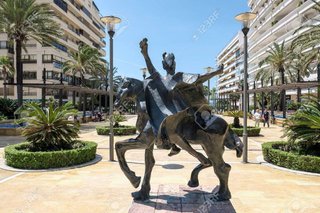 Local comercial en alquiler en Playa Bajadilla - Puertos en Marbella