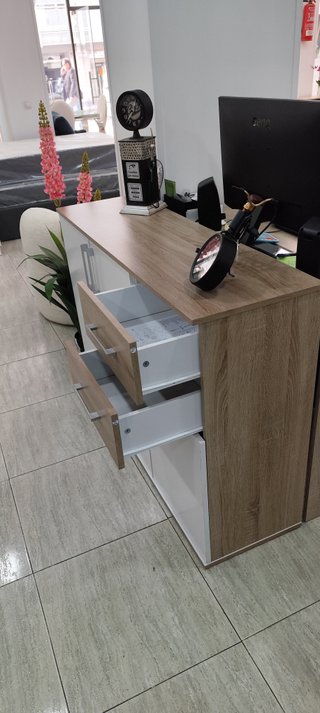 Aparador Cómoda 3 Puertas + 2 Cajones – Elegante!!