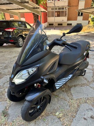Piaggio MP3 HPE sport 300 + Extras