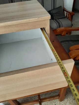 Mobile in legno con 2 cassetti