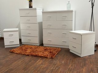 2 Cómodas Blancas + 2 Mesitas Noche