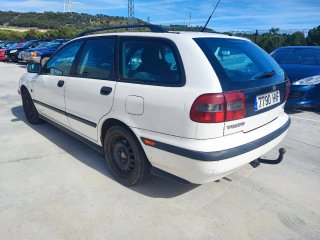 Volvo V40 2000
