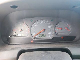 Volvo V40 2000