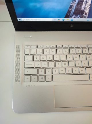Ordenador Portátil HP I7-7500U 8GB DDR4 256GB SSD