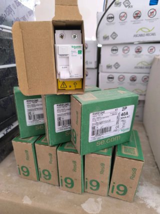Interruptor Automático Schneider Resi9 R9R51240